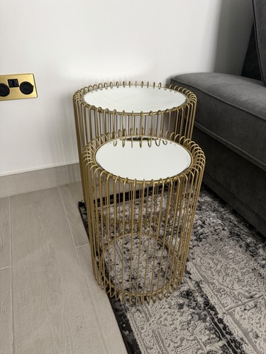 Nesting tables set round - tables, 2
